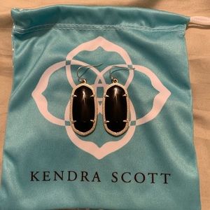 Kendra Scott black Elle earrings + bag!